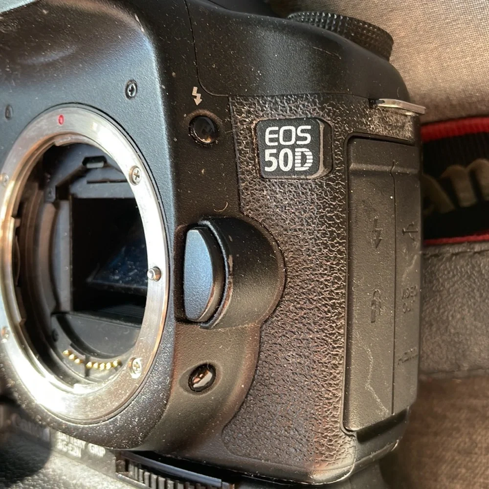 Canon EOS 50D with battery grip BG-E2N